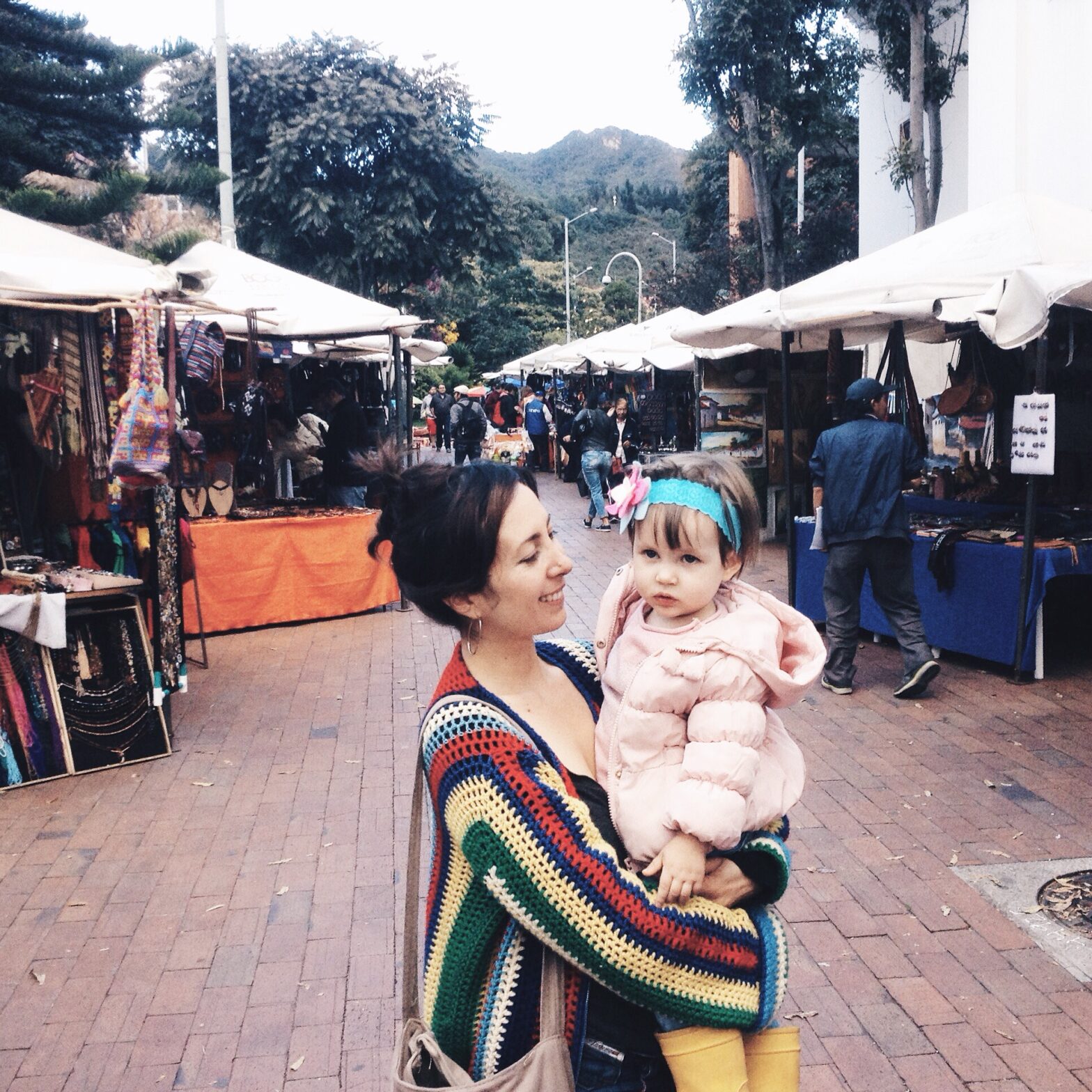 De paseo por la ciudad Recorriendo la capital, Bogotá